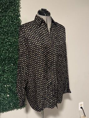 Men's Black Button-Down Shirt with Cream Teardrop Print